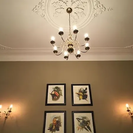 Space And Tradition In Apartment *